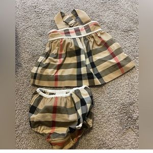 Infant Burberry dress 1M but can fit up to 3 months.